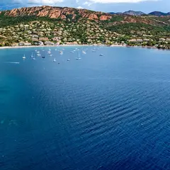 La rade d’Agay : une parenthèse bleue