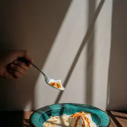 La recette secrète de l'île flottante vanille caramel fleur de sel du restaurant Michelin de Roquemaure enfin dévoilée
