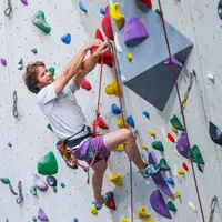 École d’escalade Climb Up Wittenheim : cours enfants et ados de 3 à 19 ans DR