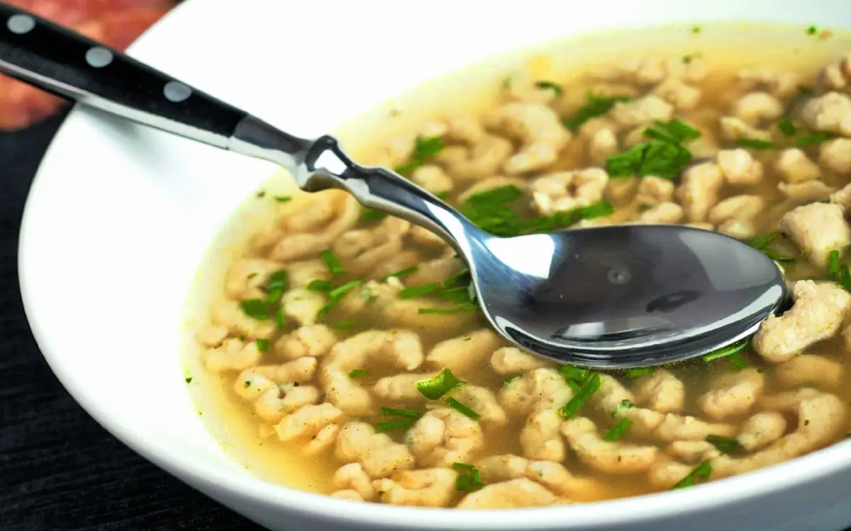 Notre fameuse Riewele supp