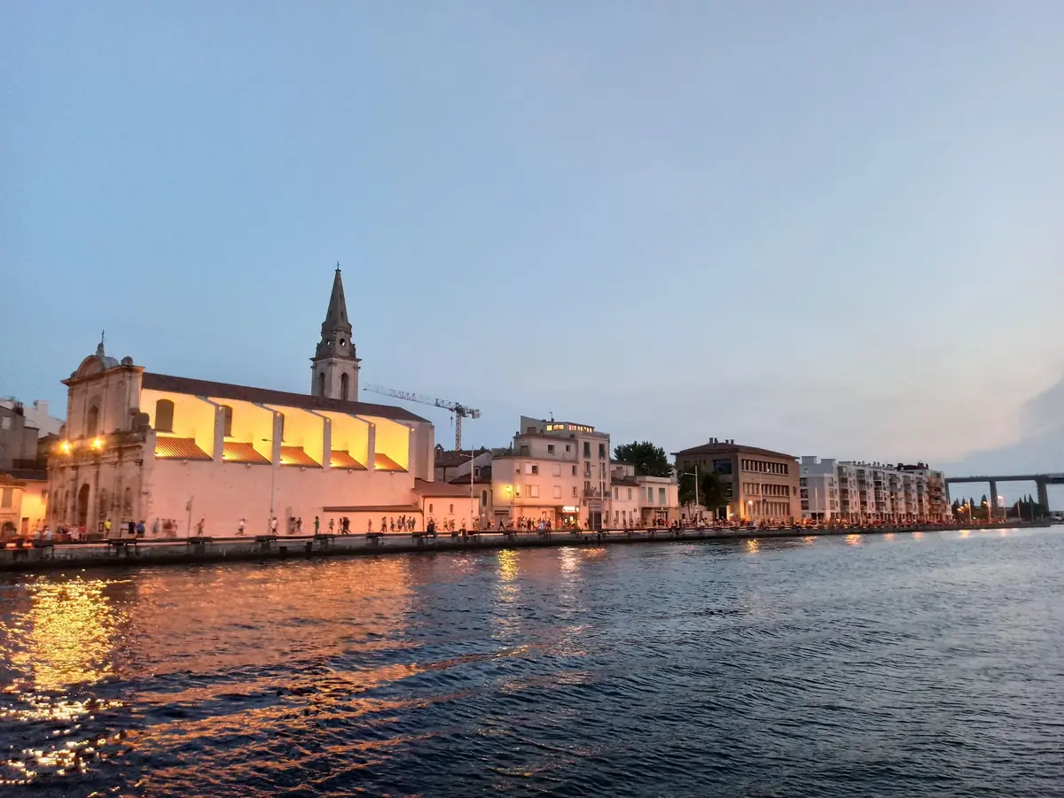 La ronde nocturne des ponts bleus