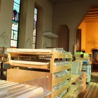 2. Le coulage dans les moules puis séchage &copy; JDS