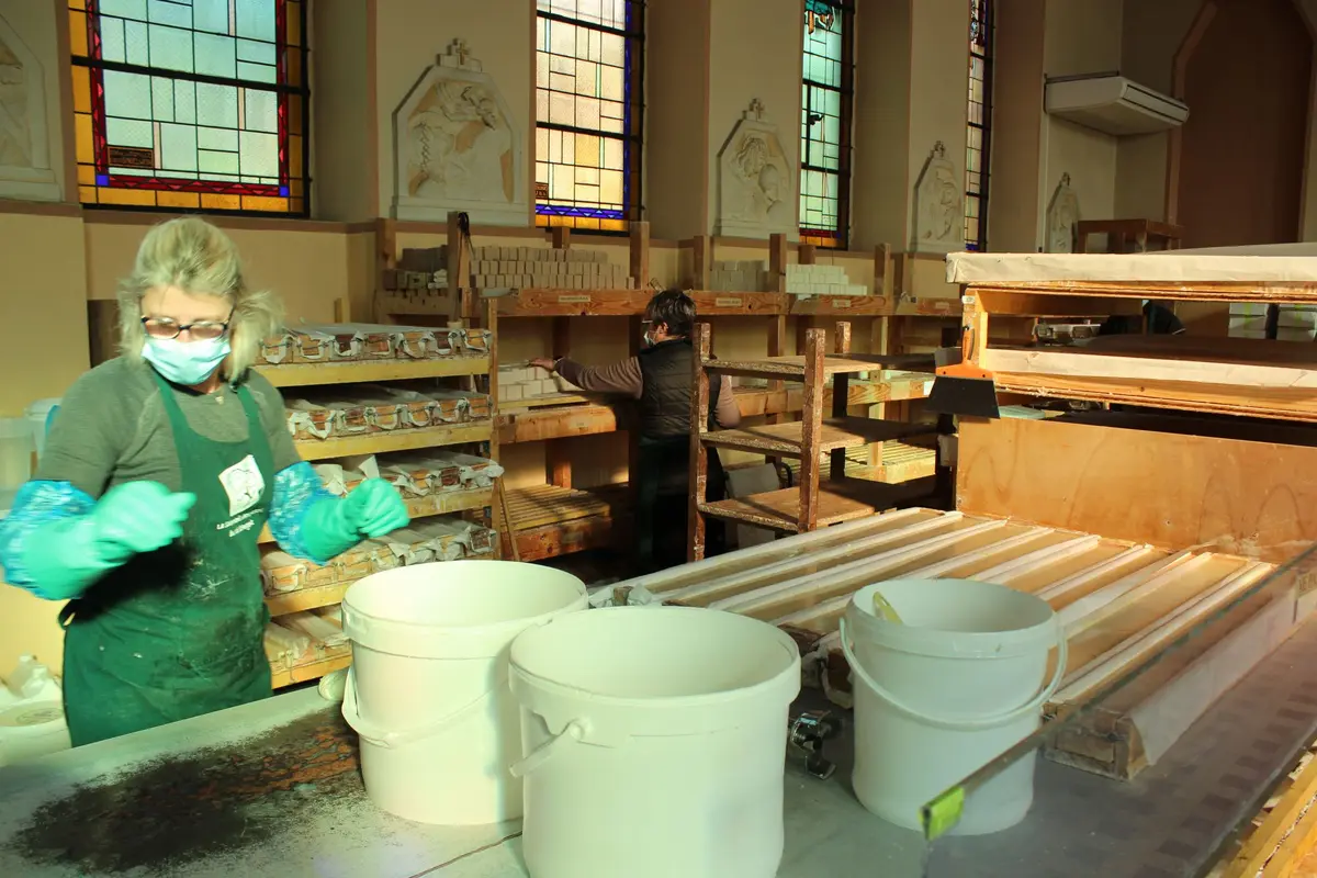 1.Le malaxage de la pâte à savon