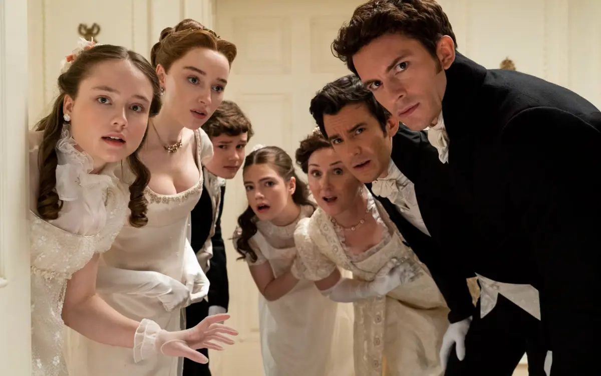 Rejoignez-nous au Jardin de la Chronique des Bridgerton devant le Palais Brongniart à Paris