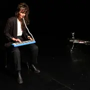 La Solitude Se Peuple à Coups De Pioche