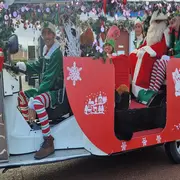 La tournée du Père Noël dans les quartiers