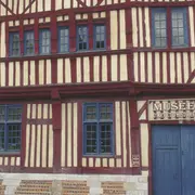 Labomusée Toucher l'art : la matière bois 3-6 ans