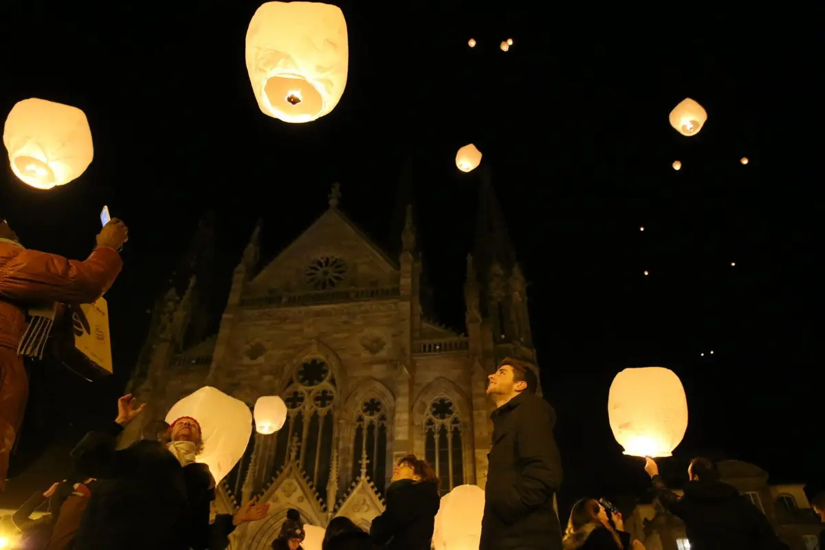 Le lâcher de lanternes des Vitrines de Mulhouse