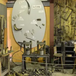 Laguiole, un couteau devenu légende : origine, fabrication et reconnaissance