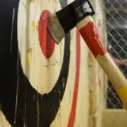 Lancer de hache à la Roche-sur-Yon (85)