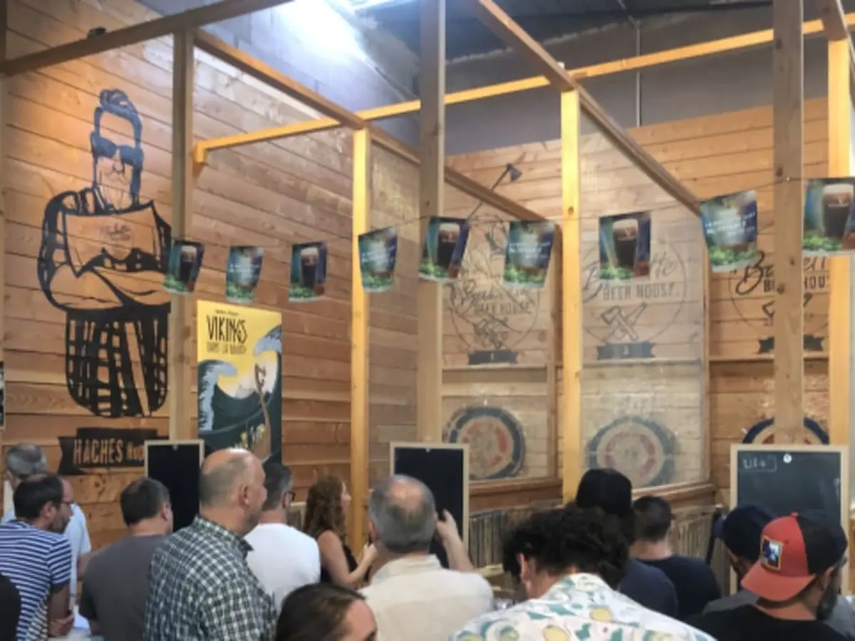 Lancer de hache à Pau (64)