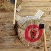 Lancer de hache au Havre (76)