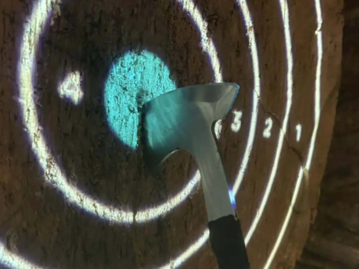 Lancer de hache interactif à Grenoble (38)