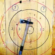 Lancer de haches à Nantes (44)