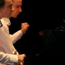 Laurent Jouan au primo, piano - Stéphane Jouan au secundo, piano