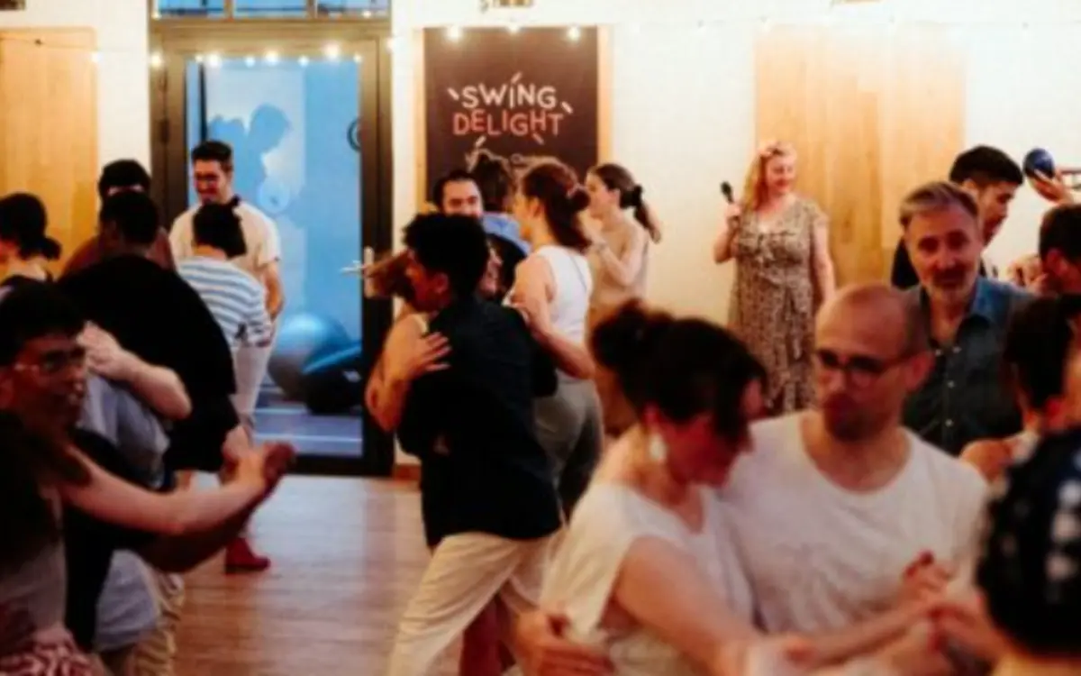 Bal Swing