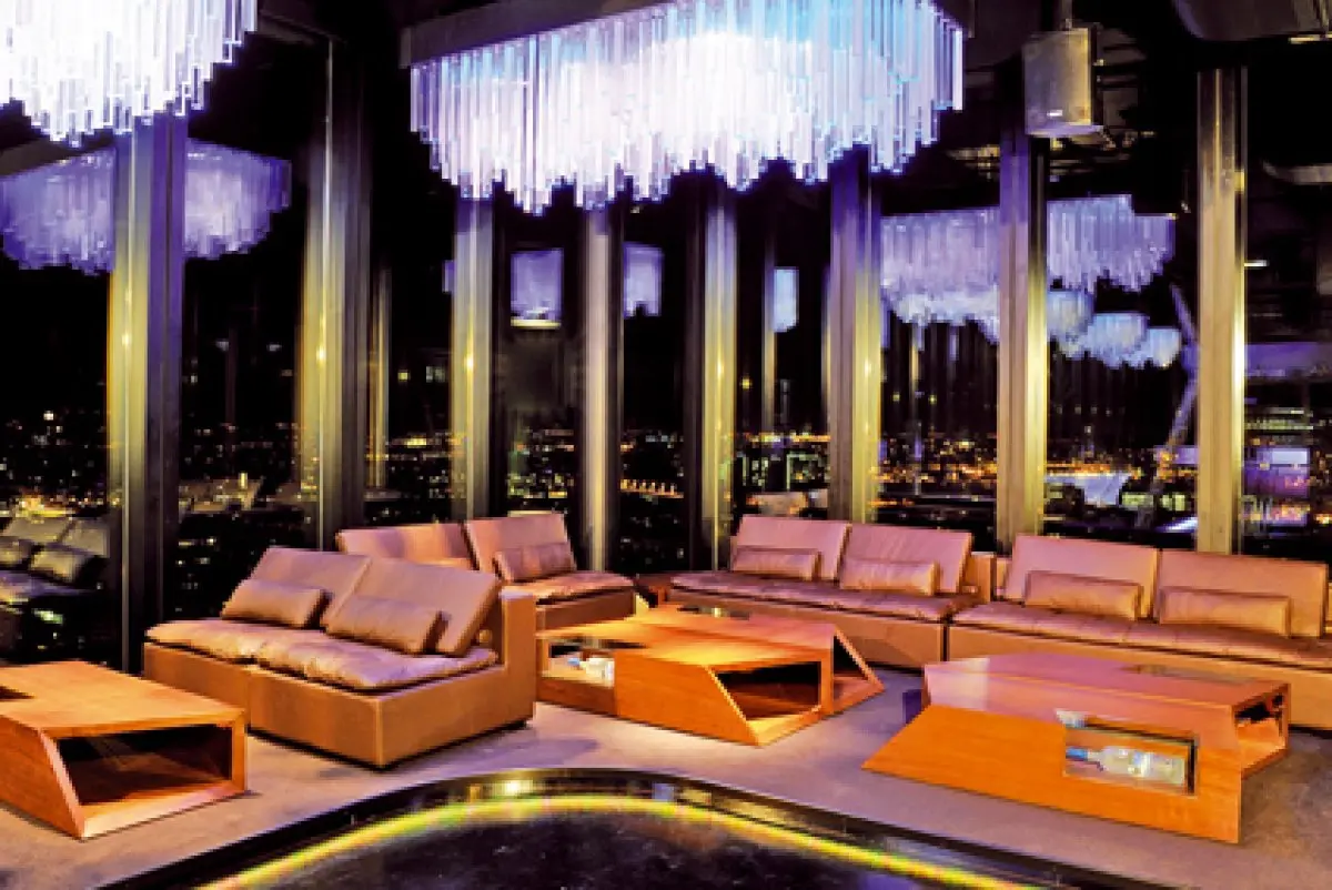 Le Bar Rouge, et sa vue imprenable sur Bâle.