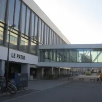 Le bâtiment principal du campus de l'Université de Strasbourg&nbsp;: le Patio &copy; www.archi-strasbourg.org