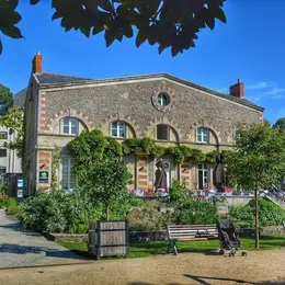Le Café de l’Orangerie à Nantes : une pause gourmande au Jardin des Plantes
