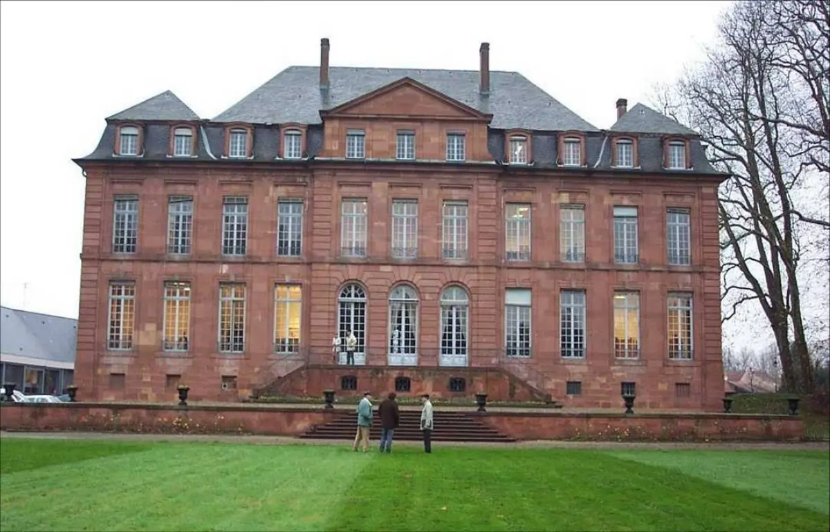 Le château De Dietrich est un symbole de la puissance de la famille industrielle