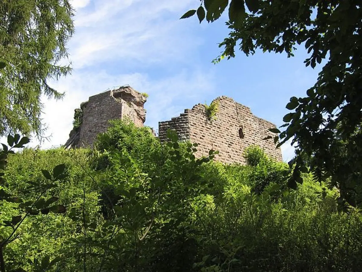 Le château de Hohenbourg est une des ruines les plus au Nord de l'Alsace
