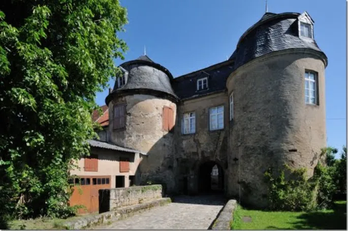 Le château de Lorentzen peut aujourd\'hui accueillir jusqu\'à 60 voyageurs