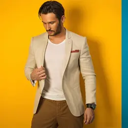 Le chino pour homme : la tendance pour ce printemps