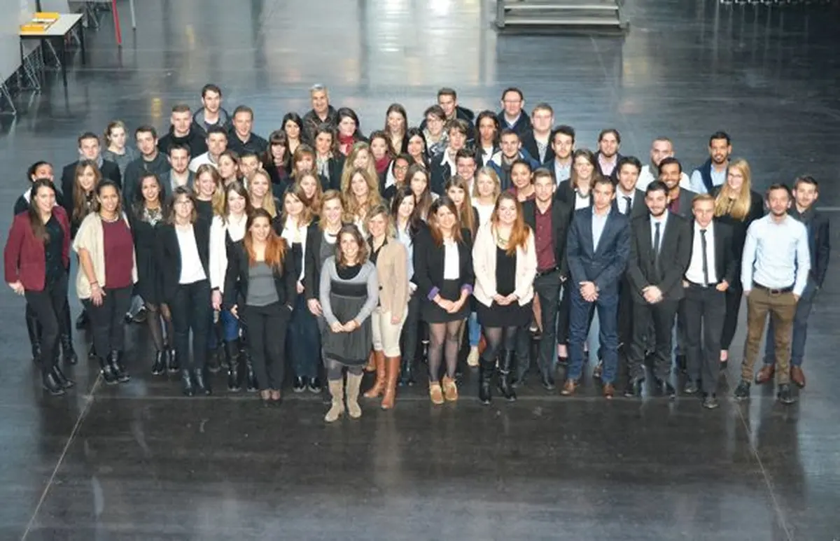 Promotion 2015-2016 de l'Institut des Cadres Supérieurs de la Vente 
du Cnam Alsace - centre de Mulhouse 