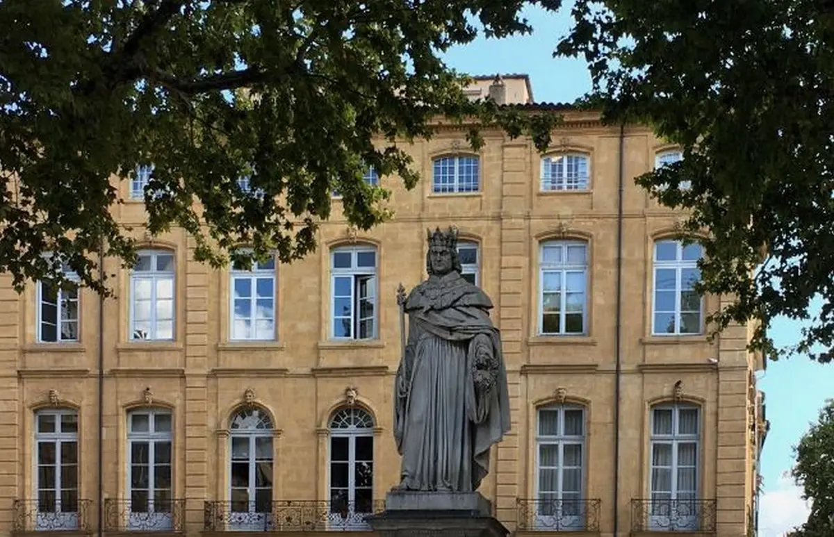 Le cours Mirabeau : Histoire, architecture et anecdotes