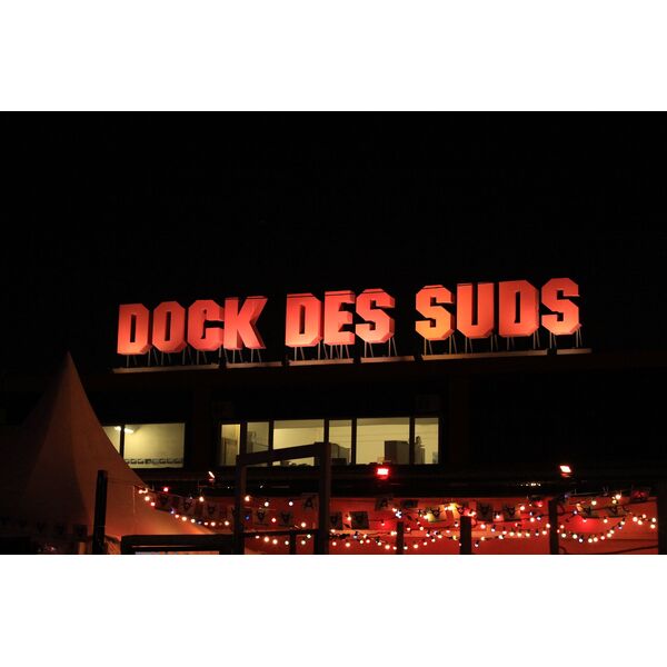 Le Dock Des Suds Marseille Programme Evenements A Venir Billetterie Concerts
