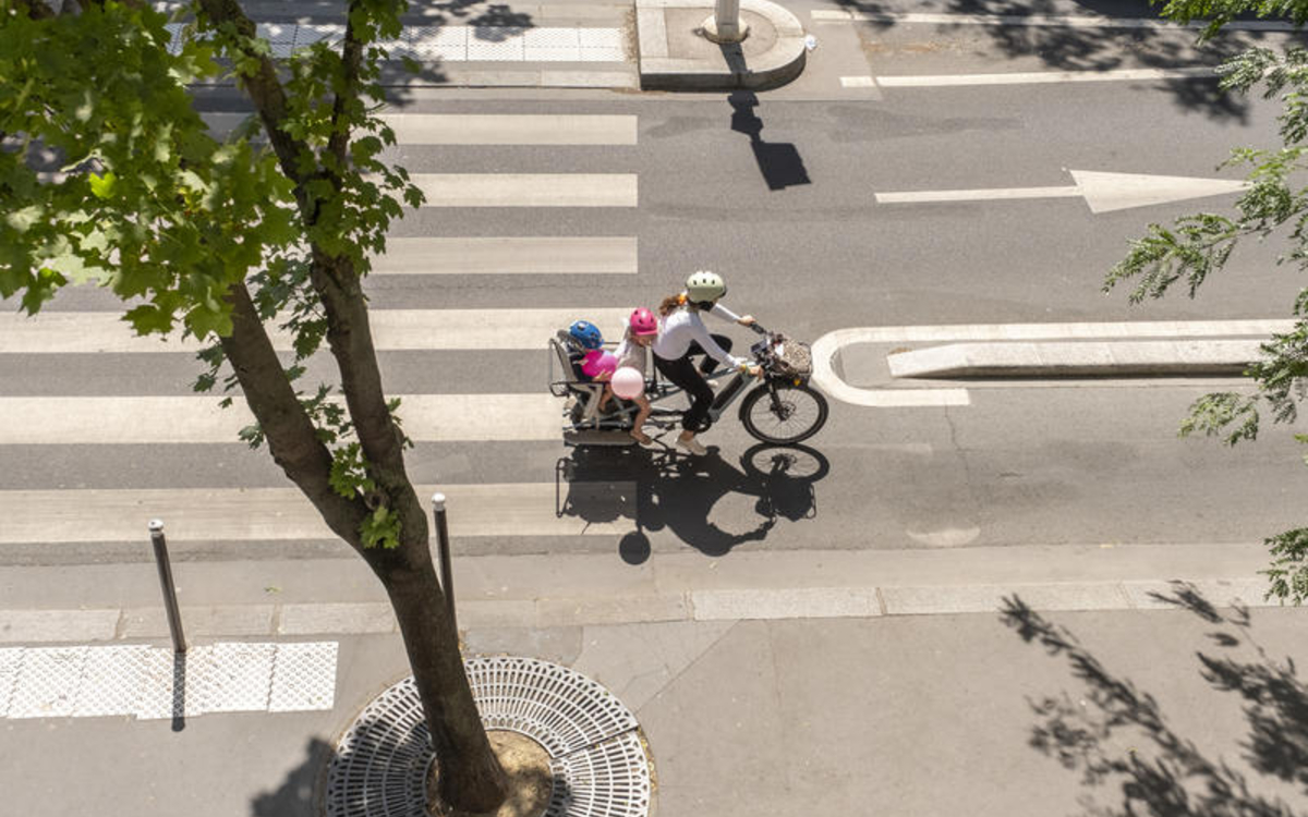 Balade en vélo, piste cyclable rue Linois