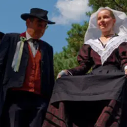 Le Folklore s'invite à Saint-Léo au Foyer Rural