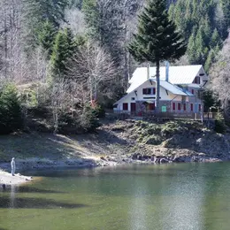 Les lacs de Neuweiher par le chemin de pierres