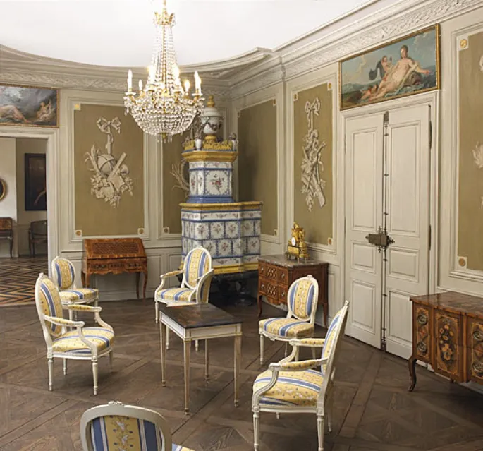 Le grand salon du Musée d\'Art et d\'Histoire de Montbéliard est classé aux Monuments Historiques
