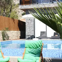 Le guide du Glow-UP déco de votre espace piscine