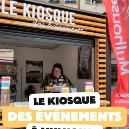 Le Kiosque des événements est installé sur la place de la Réunion
