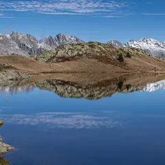 Le lac de Besson, un miroir d’altitude au cœur de l’Alpe d’Huez