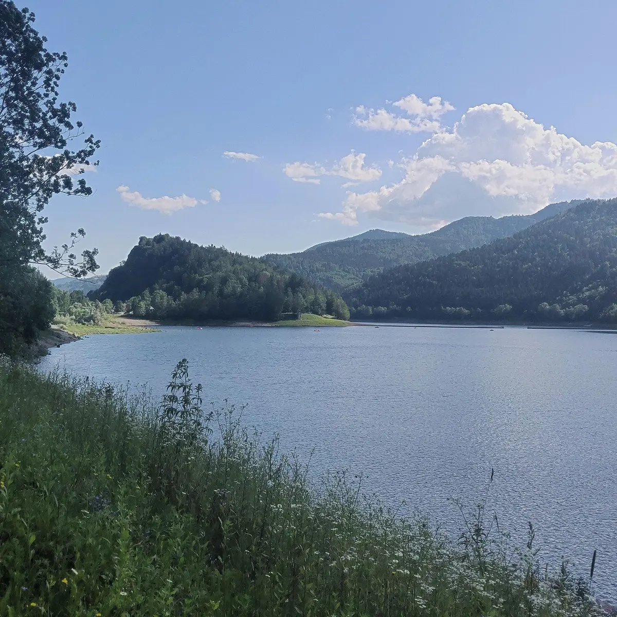 Le lac de Kruth, pour les familles et les sportifs !