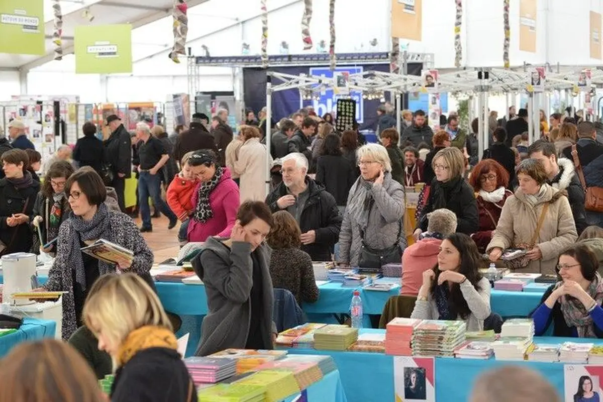 Le Livre à Metz - Chapiteau Place de la République
