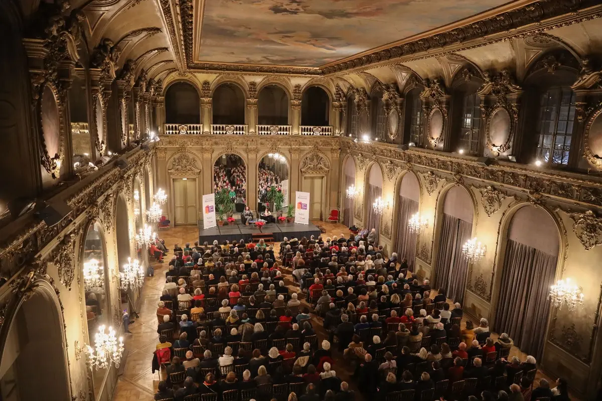 Le Livre sur la Place