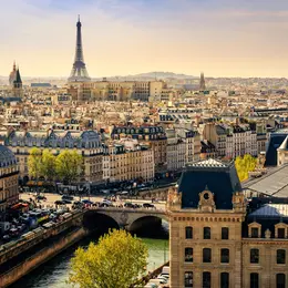 Le mobilier urbain de Paris repensé pour plus de beauté, d'utilité et de durabilité