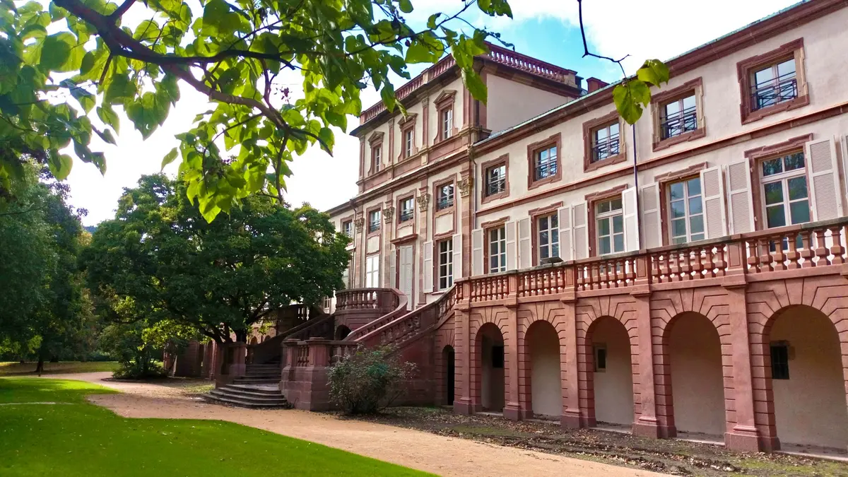Le parc du château de la Neuenbourg