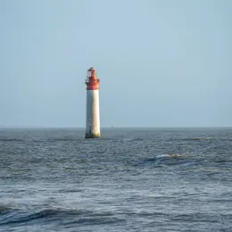 Le phare de Chauveau : une trompette face aux vagues