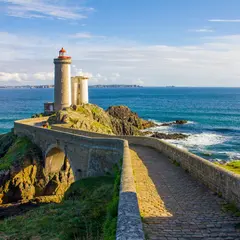 Le phare du Petit Minou : un phare entre terre, mer et plage