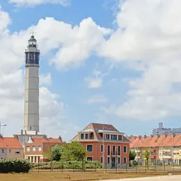 Le plus citadin : le phare de Calais