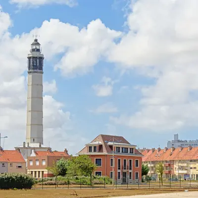 Le plus citadin : le phare de Calais