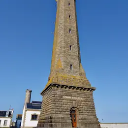Le plus élégant : le phare d’Eckmühl