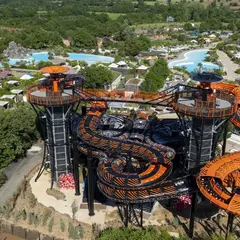 Le plus grand toboggan aquatique d’Europe est en France : voici les descentes les plus spectaculaires à tester cet été