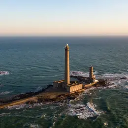 9 phares à visiter sur le littoral normand et nordiste, de Gatteville à Dunkerque, avec des panoramas à couper le souffle