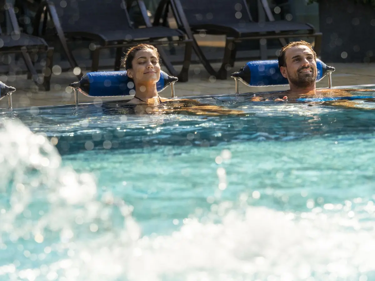 Détente absolue et légèreté dans les bassins des Südpfalz Therme
